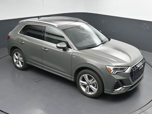 Used 2022 Audi Q3 2.0T Premium Plus image 34