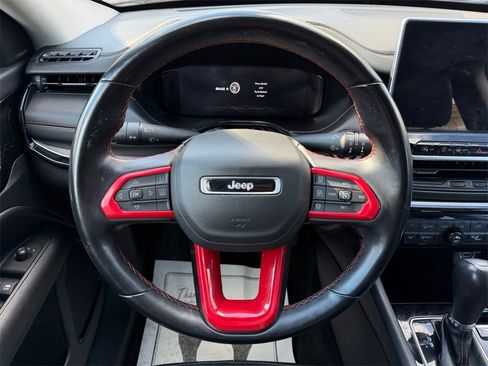 Used 2022 Jeep Compass Trailhawk w/ Trailhawk Elite Group image 12