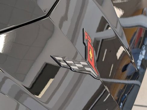 Used 2025 Chevrolet Corvette Stingray Premium Cpe w/ Z51 Performance Package image 18