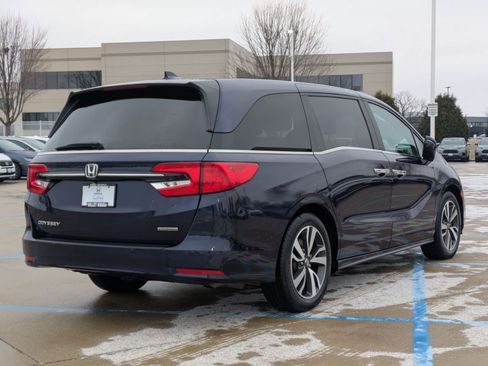 Certified 2024 Honda Odyssey Touring image 6