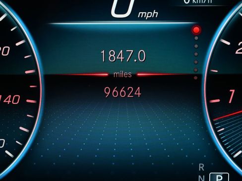 Used 2020 Mercedes-Benz GLS 450 4MATIC image 12