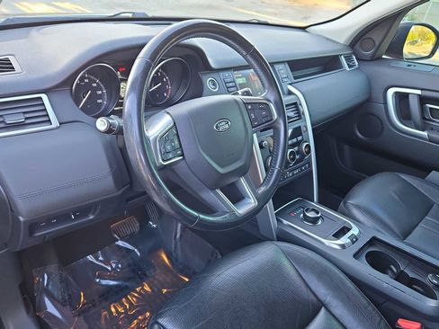 Used 2018 Land Rover Discovery Sport HSE image 10