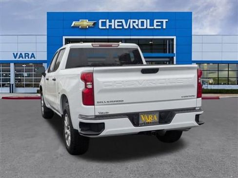 Certified 2025 Chevrolet Silverado 1500 Custom image 3