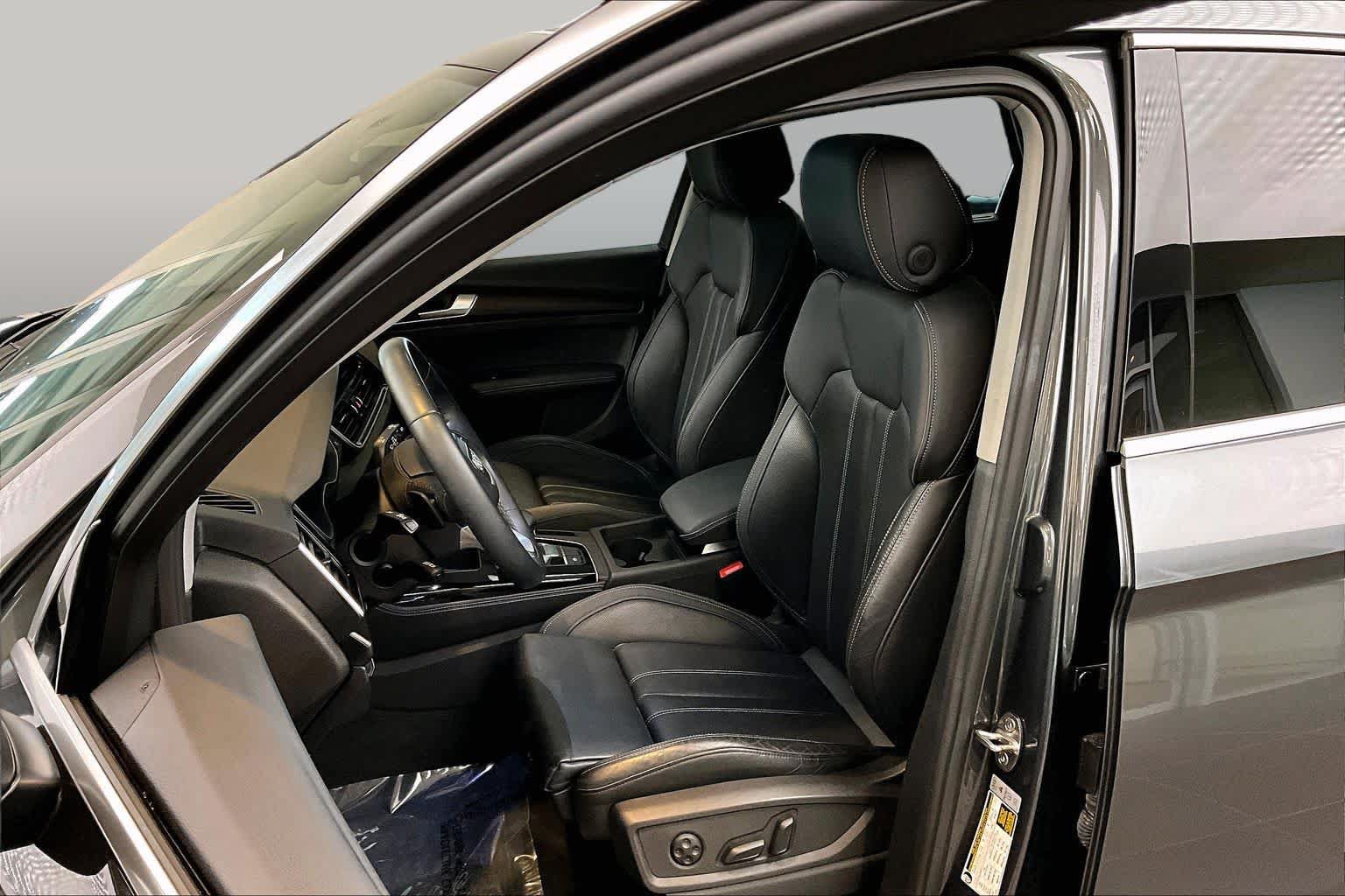 Certified 2024 Audi Q5 2.0T Premium Plus w/ Premium Plus Package AWD/4WD image 7