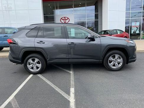 Used 2025 Toyota RAV4 XLE image 2