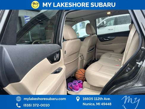 Used 2015 Nissan Rogue SL w/ SL Premium Package image 15