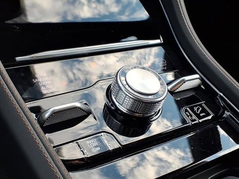 New 2025 Jeep Grand Cherokee Summit image 10