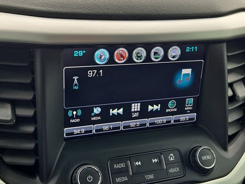 Used 2019 GMC Acadia SLT w/ LPO, Floor Liner Package image 13