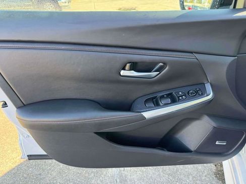 Used 2024 Nissan Sentra SR w/ SR Premium Package image 23