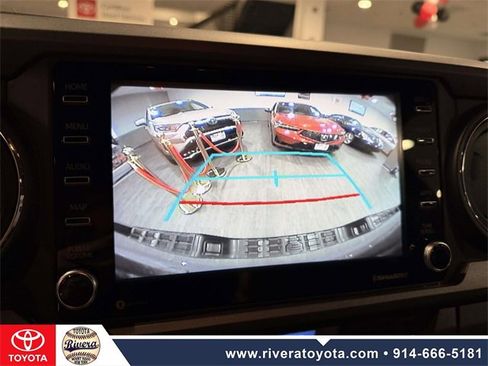 Used 2021 Toyota Tacoma TRD Sport w/ Technology Package image 22