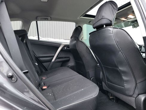 Used 2018 Toyota RAV4 XLE image 11