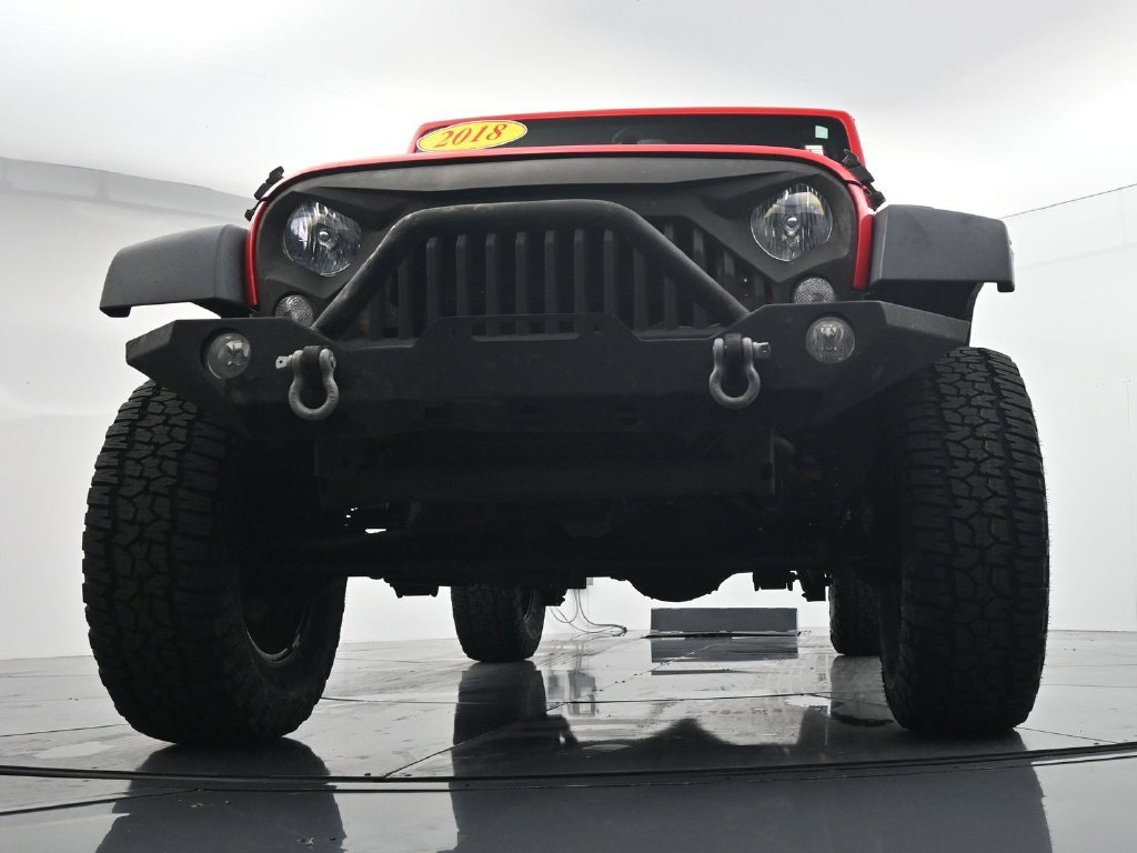 Used 2018 Jeep Wrangler Unlimited Sport S AWD/4WD image 32