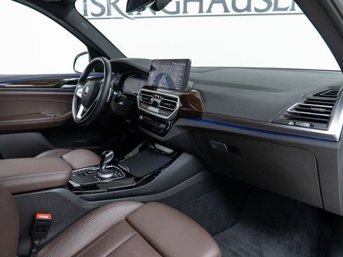 Certified 2024 BMW X3 xDrive30i w/ Premium Package image 21