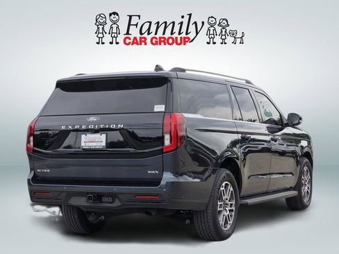 Used 2025 Ford Expedition Max Active RWD image 4