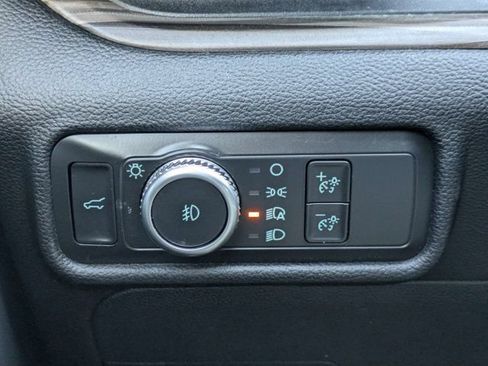 Used 2022 Ford Explorer Limited RWD image 25