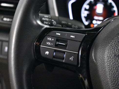 Used 2023 Honda Pilot Touring image 18