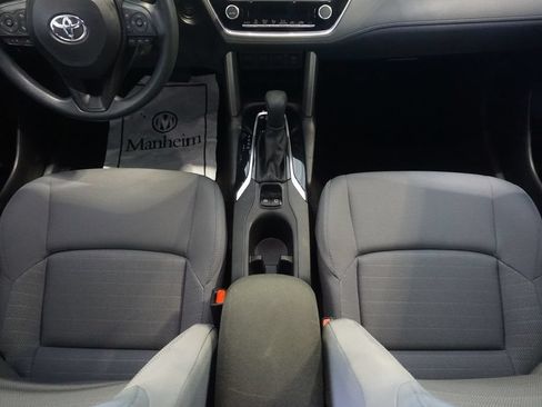 Used 2025 Toyota Corolla Cross AWD Hybrid image 25