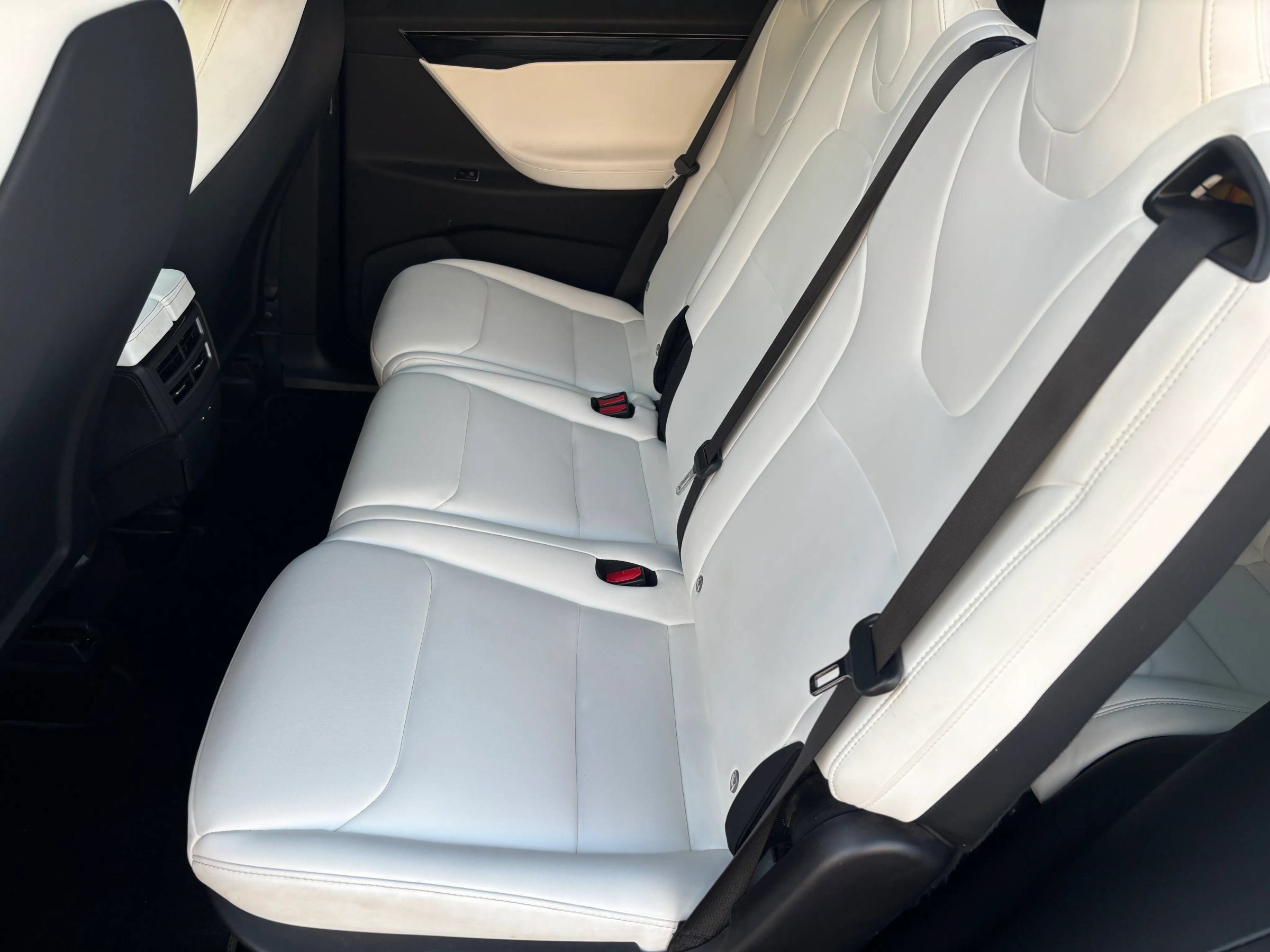 Used 2020 Tesla Model X Long Range AWD/4WD image 12