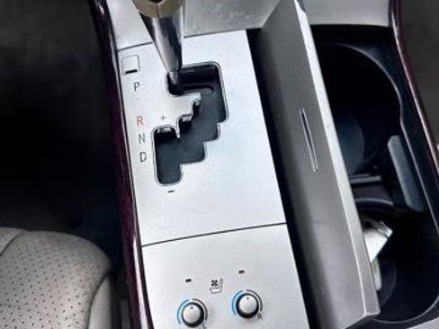 Used 2009 Toyota Avalon Limited image 12