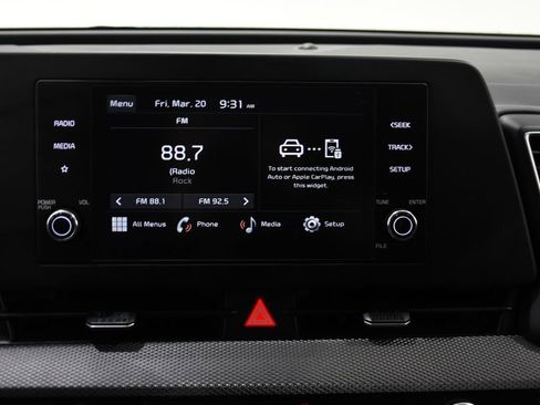 Used 2025 Kia Sportage LX image 17