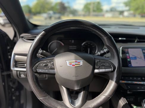 Used 2022 Cadillac XT4 Sport w/ Enhanced Visibility Package AWD/4WD image 13