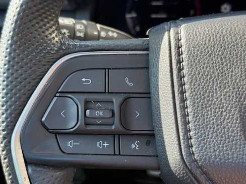 Used 2024 Toyota Tacoma TRD Off-Road w/ TRD Off Road Premium Package AWD/4WD image 20