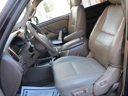 Used 2003 Toyota Sequoia Limited image 21