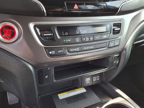 Used 2023 Honda Passport EX-L image 17
