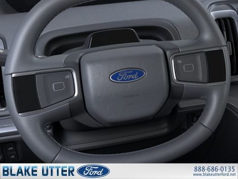 New 2026 Ford Expedition Active image 12