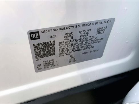 Used 2022 GMC Terrain SLT image 32