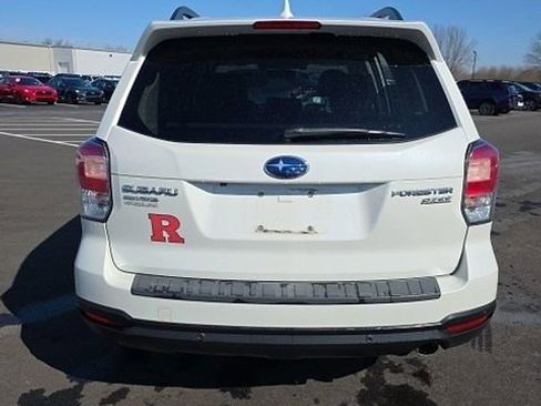 Used 2017 Subaru Forester 2.5i Touring image 5