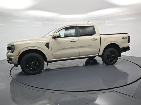 Used 2025 Ford Ranger Lariat w/ Black Appearance Package AWD/4WD image 2