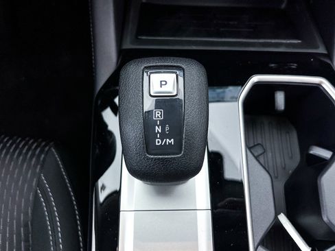 New 2025 Mitsubishi Outlander ES image 18