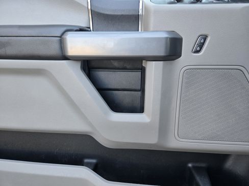 Used 2022 Ford F350 XLT w/ XLT Value Package image 17