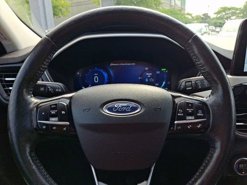 Used 2021 Ford Escape SEL w/ Technology Package FWD image 24