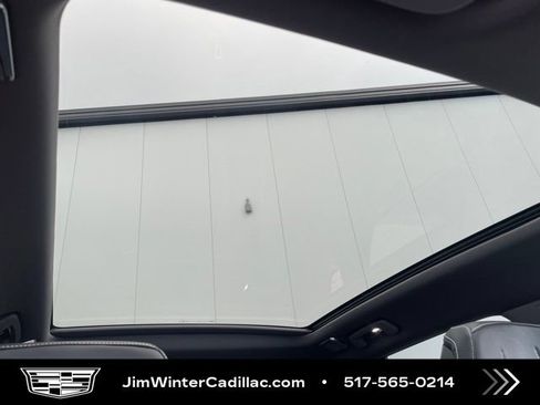 Certified 2025 Cadillac Optiq Luxury 2 w/ LPO, Floor Liner Package AWD/4WD image 13