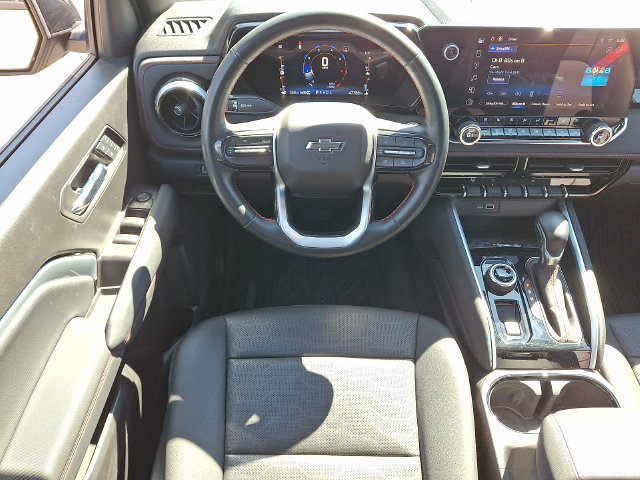 Used 2023 Chevrolet Colorado Z71 w/ Z71 Convenience Package 2 AWD/4WD image 3
