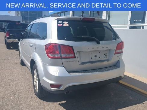 Used 2013 Dodge Journey SXT w/ Popular Equipment Group FWD image 3