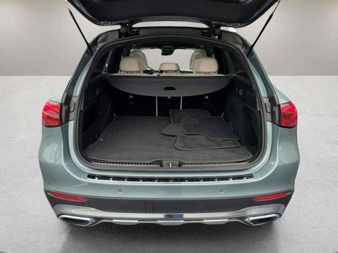 Used 2025 Mercedes-Benz GLC 300 4MATIC image 30