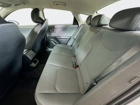 Used 2025 Kia K4 FWD image 26