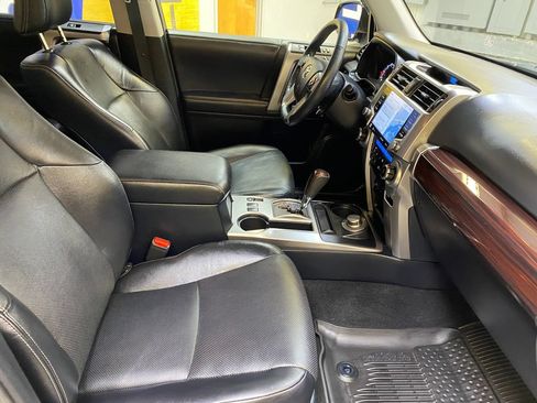 Used 2023 Toyota 4Runner Limited AWD/4WD image 25