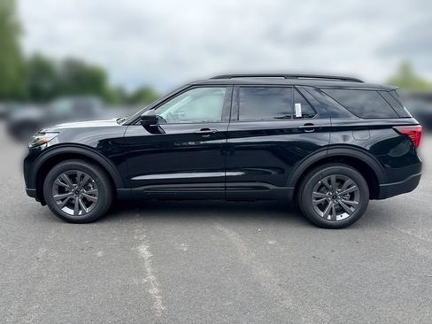 Used 2026 Ford Explorer Active w/ Active Comfort Package AWD/4WD image 5