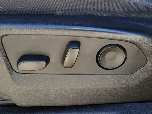 Used 2024 Chevrolet Silverado 2500 LT image 13