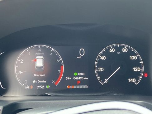 Used 2023 Honda Pilot Touring image 21