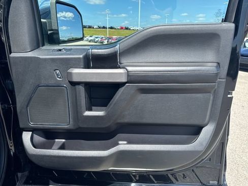 Used 2018 Ford F150 Platinum w/ Equipment Group 701A Luxury AWD/4WD image 29