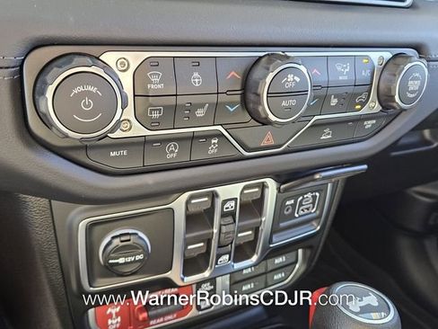 New 2026 Jeep Wrangler Unlimited Rubicon w/ Technology Group image 23