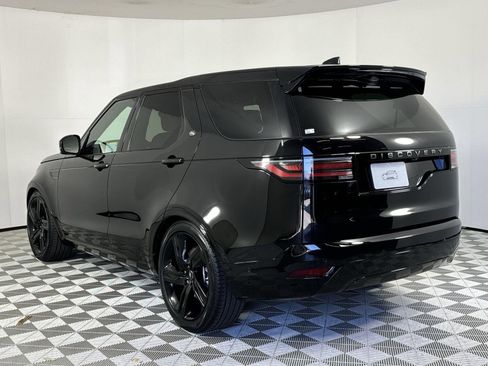 Certified 2025 Land Rover Discovery Dynamic SE image 3