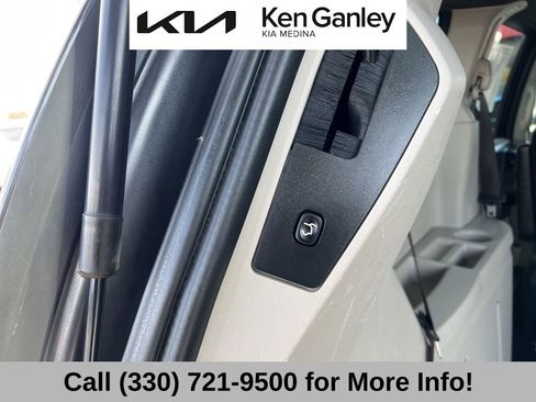 Used 2020 Dodge Grand Caravan SXT image 51