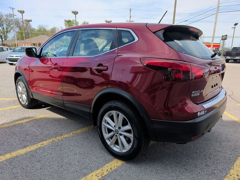 Used 2019 Nissan Rogue Sport S w/ Appearance Package image 5