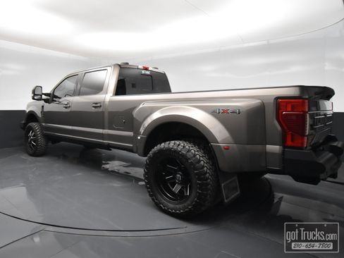 Used 2022 Ford F350 King Ranch image 5